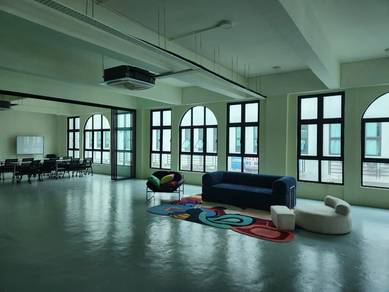 Milano Square xxl Corner Shop 2nd Floor Space for Rent