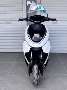 Zeeho AE4!! READY STOCK!! BUY NOW!!
