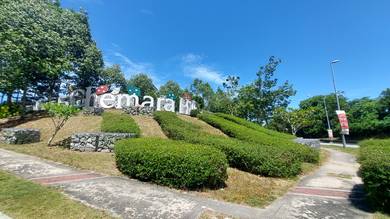 For Sale 5 Bedroom 3 Storey Semi-Detached House Chemara Hills