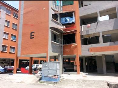 Below market flat pulai utama hot area !!