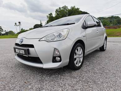 Toyota PRIUS C 1.5 (HYBRID) (A)