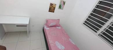 Vista Wirajaya 2 Middle Room Mixed Gender Unit,walk to LRT Taman Melat