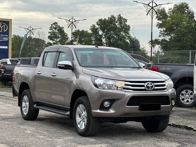 Tiptop Boss) 2016 Toyota HILUX 2.4 G VNT (M) 4x4