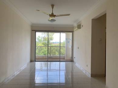 Koi Tropika Condo 2 rooms Semi furnished, Bdr Puteri Puchong