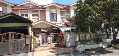 Double storey Terace for sale Tmn Saujana Utama Sungai Buloh