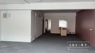 With Partition Second floor shop @Taman Equine Seri Kembangan For Rent