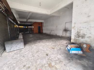 3 Storey Shop @ Kulai Taman Putri @ Big Corner lot near Econsave Toll