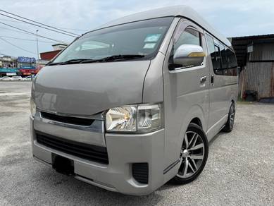 Toyota HIACE 2.5 (M) HIGH ROOF
