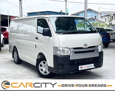 Toyota HIACE 3.0 PANEL VAN (M) TIPTOP COND