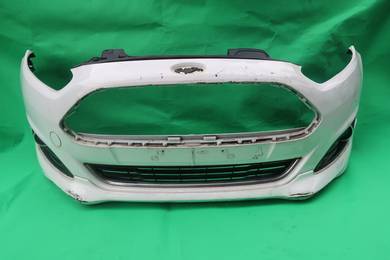 FORD FIESTA FRONT BUMPEr