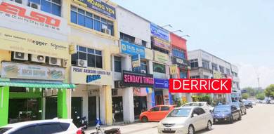 Ground Floor Shoplot For Rent At Bukit Jambul Facing Main Road Rare