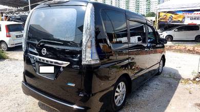 Nissan SERENA 2.0 S-HYBRID HIGHWAY STAR
