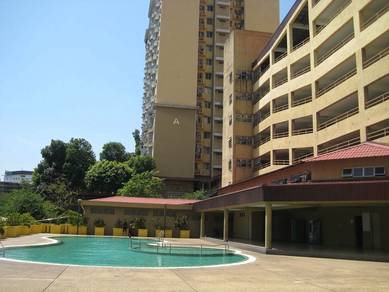 Puncak banyan condo 850sf Taman connaught New repainted Nice unit kl