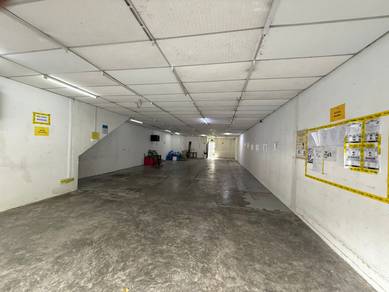 Molek 1/8 24*100Sqft Ground Floor Taman Molek Johor