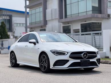 Mercedes Benz CLA35 AMG + Performance Seat