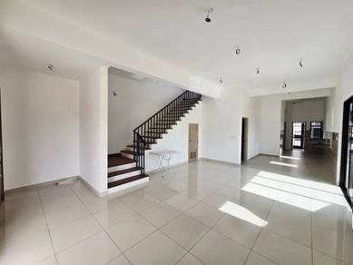 Corner 2 sty house @ Bandar Kinrara, Puchong, Selangor, Freehold, Nice