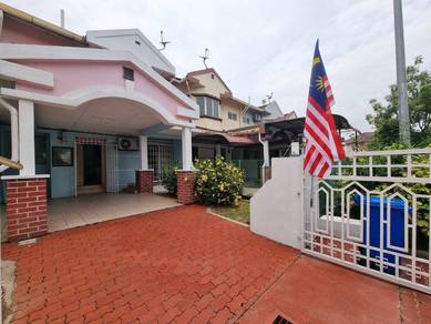 Jalan Platinum Seksyen 7 Shah Alam Guarded near Sekolah