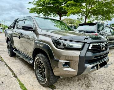 Toyota HILUX 2.8 ROGUE (A) LOW MILEAGE