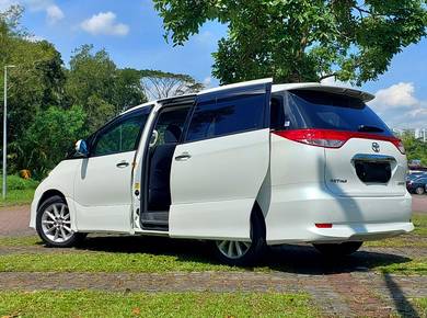 Toyota ESTIMA 2.4 AERAS FACELIFT (A)