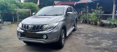 Mitsubishi TRITON 2.4 VGT A/T PREMIUM (A)