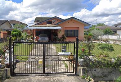 Sungai Marong Bentong Pahang Bangalow (Spacious land)