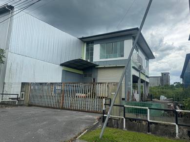 Semi-Detached Factory Warehouse at 7th Mile Batu Kitang for Rent