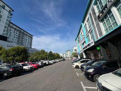 TT3 plaza/ new 3 storey/ cheap/ low down payment/ next to FAME college