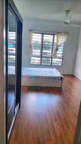Gorgeous Aircond Largest Master Room, SERI PUTERI CONDO,1minCHERAS LRT