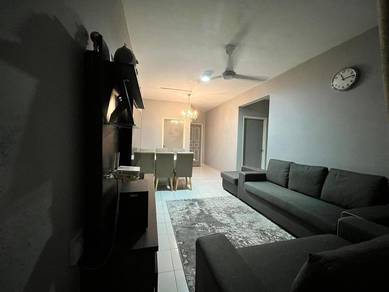 FOR RENT, Villa Krystal Apartment