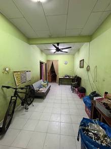 Rumah Teres Kedai Mulong