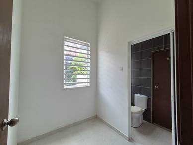 Semi D house for rent