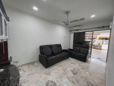 Bandar Sri Damansara SD2 Single Storey For Rent, Easy viewing