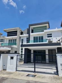 TIara East 2sty 24x70 GATED&GUARDED with 4xaircond Newly Painted