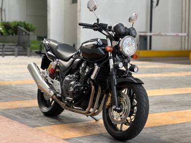 Honda CB400 SF