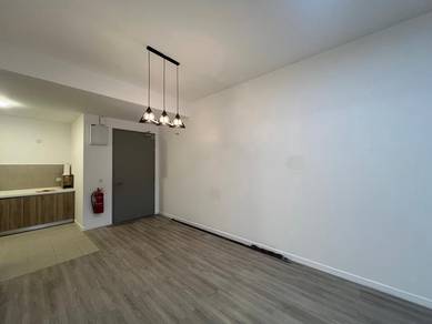 *CHEAPEST FURNISH* Sanderling 3R2B Lakefront Cyberjaya