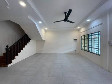 Double Storey Terrace House For Rent at Merdang Gayam Uni garden