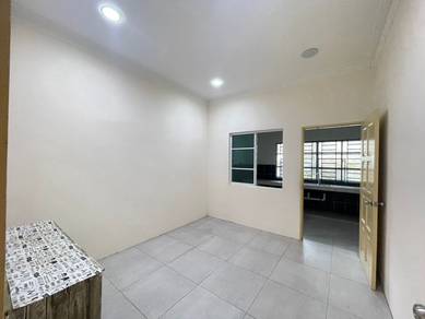 Double Storey Terrace House For Rent at Merdang Gayam Uni garden