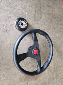 Momo steering
