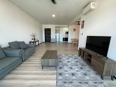 Sky Vue (Skyvue) Residence / 4Bed3Bath / 2 Car park / Lido Ave / Light