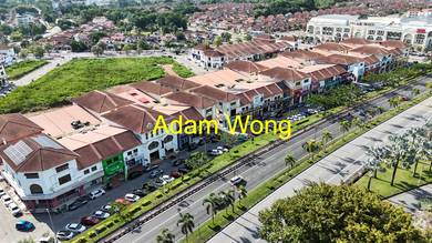 PRIME LOCATION BELOW MV FULLY TENANTED 3 Sty Shoplot Lagenda Heights