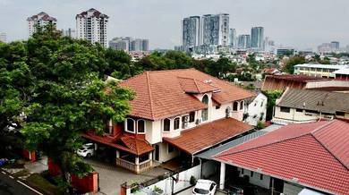RENOVATED DOUBLE STOREY BUNGALOW SEKSYEN 11 PETALING JAYa