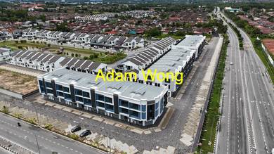 CORNER LOT GOOD VIEW 3 Storey Shoplot TOWN AREA Aman Parc For Rent