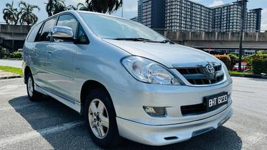 Toyota INNOVA 2.0 G (A)