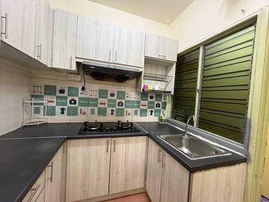 Kitchen Cabinet Rumah Untuk disewa Puncak Jalil , Seri kembangan
