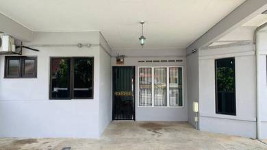 Taman Bandar Seri Ehsan Corner Partially Furnish Near KLIA 4 Bilik