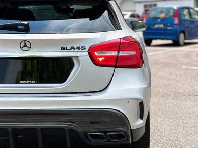 GLA45 AMG 4MATIC SUNROOF/PADDLE SHIFt