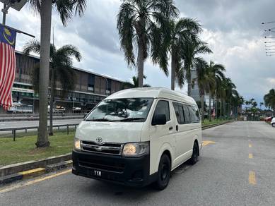 Toyota HIACE 2.5 HIGH ROOF WINDOW VAN ✅