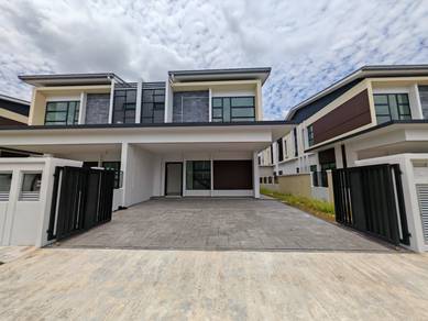 Impian Emas Honeydale double storey cluster house for sale