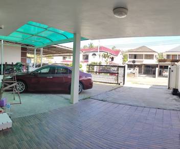 Taman Reservoir Corner 6rooms house 2.5 storey