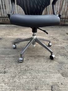 Highback Headrest Leather Kerusi Office Chairs Mes